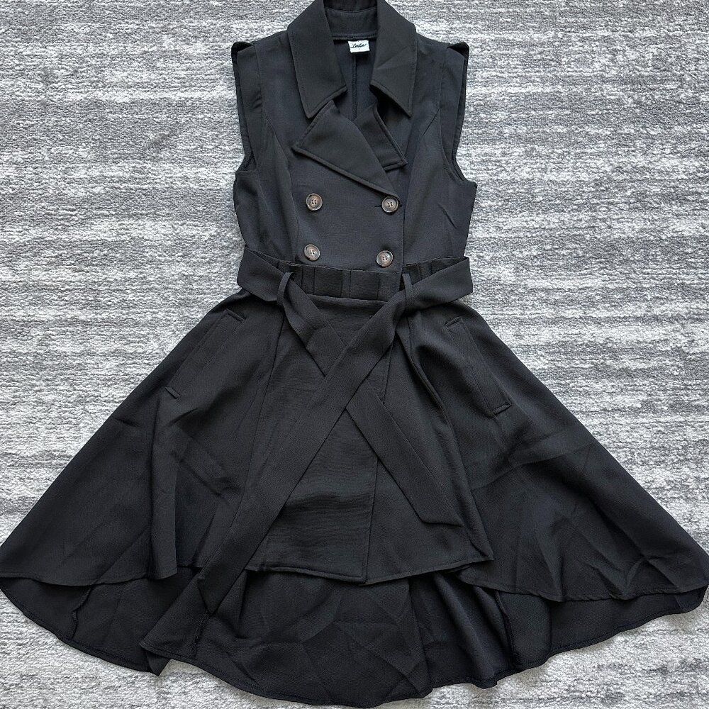 Selfie Leslie Black Trench Vest with Flared Hem